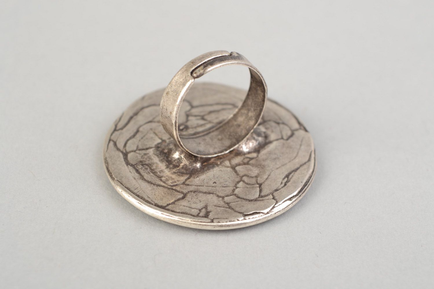 Металлическое кольцо со стразами ручной работы в этническом стиле женское фото 4