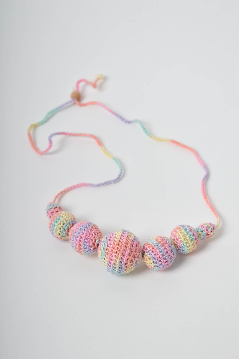 Handmade babywearing necklace crochet ball necklace soft necklace for babies photo 2