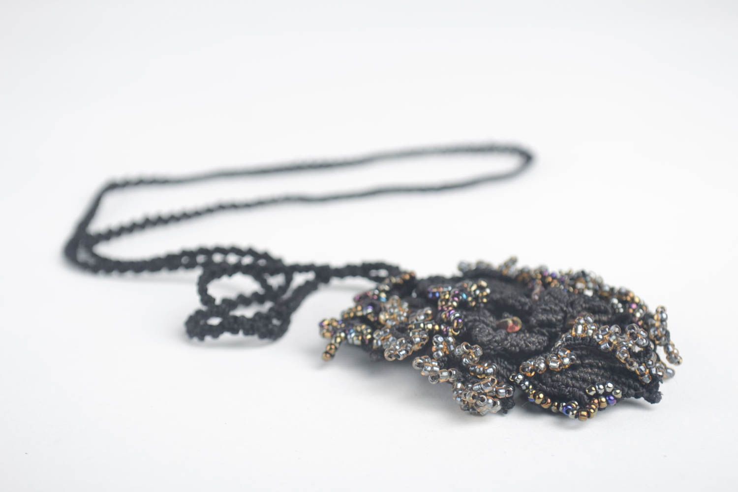 Handmade bijouterie pendant unique macrame necklace textile accessories for girl photo 4