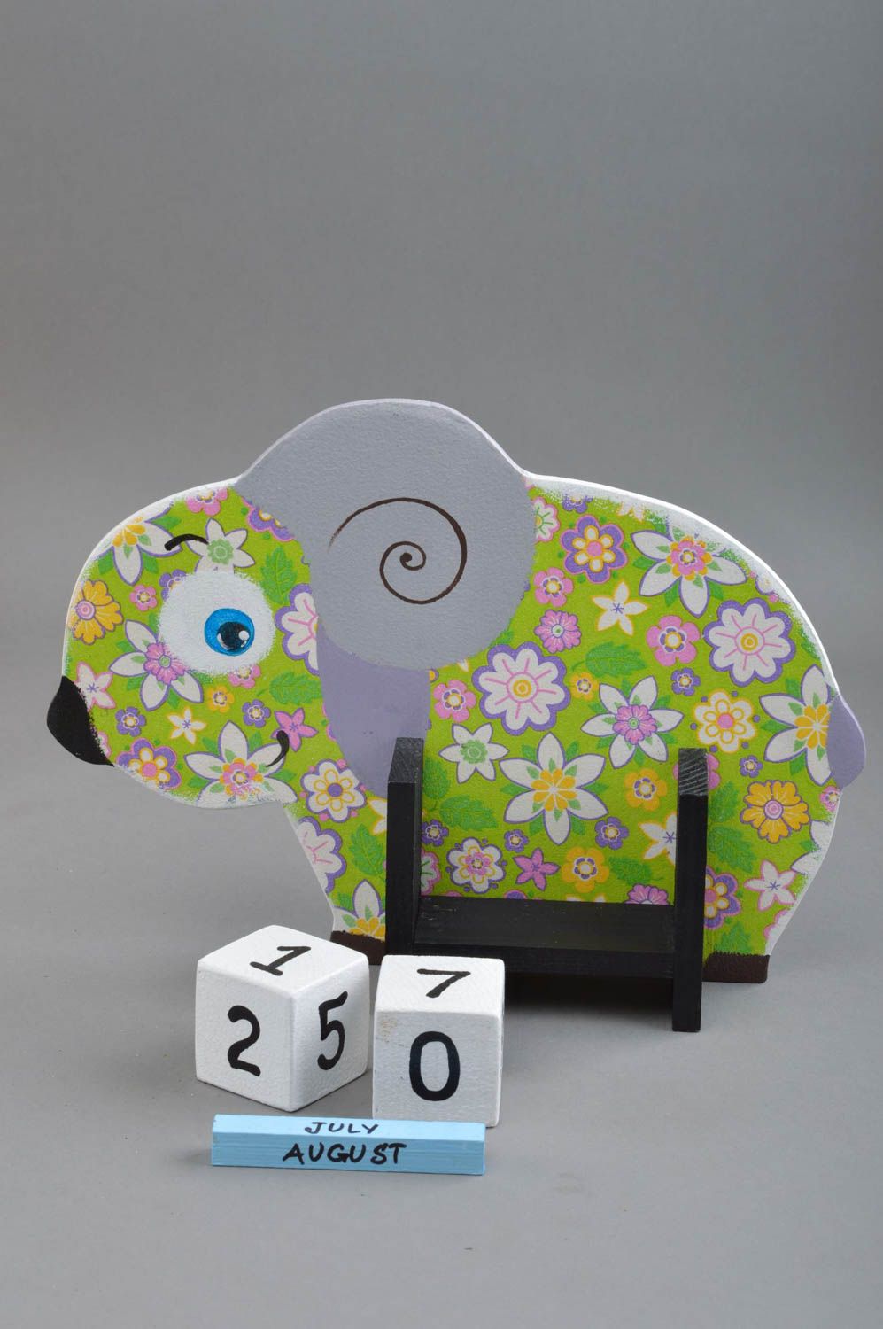 Calendrier perpétuel en bois fait main avec cubes pour enfant Mouton floral photo 3