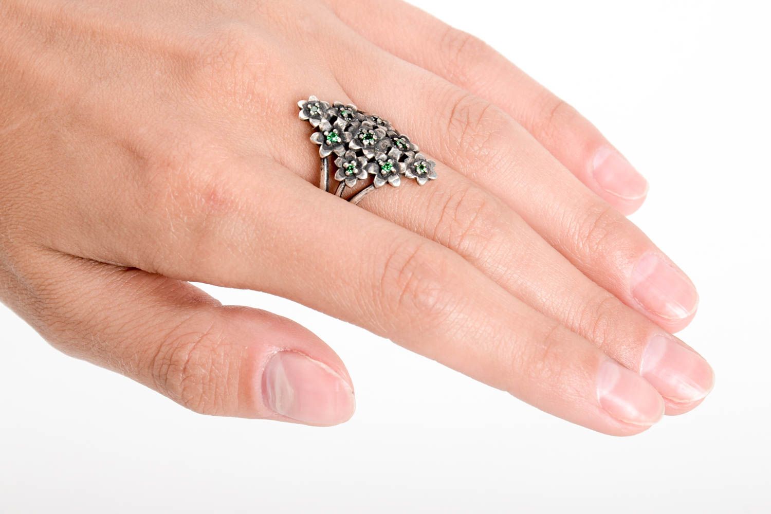Feiner handmade Juwelier Modeschmuck Ring am Finger Damen Modeschmuck stilvoll foto 1