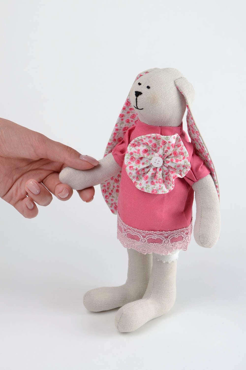 Игрушка заяц ручной работы в розовом платье авторская игрушка стильный подарок фото 2