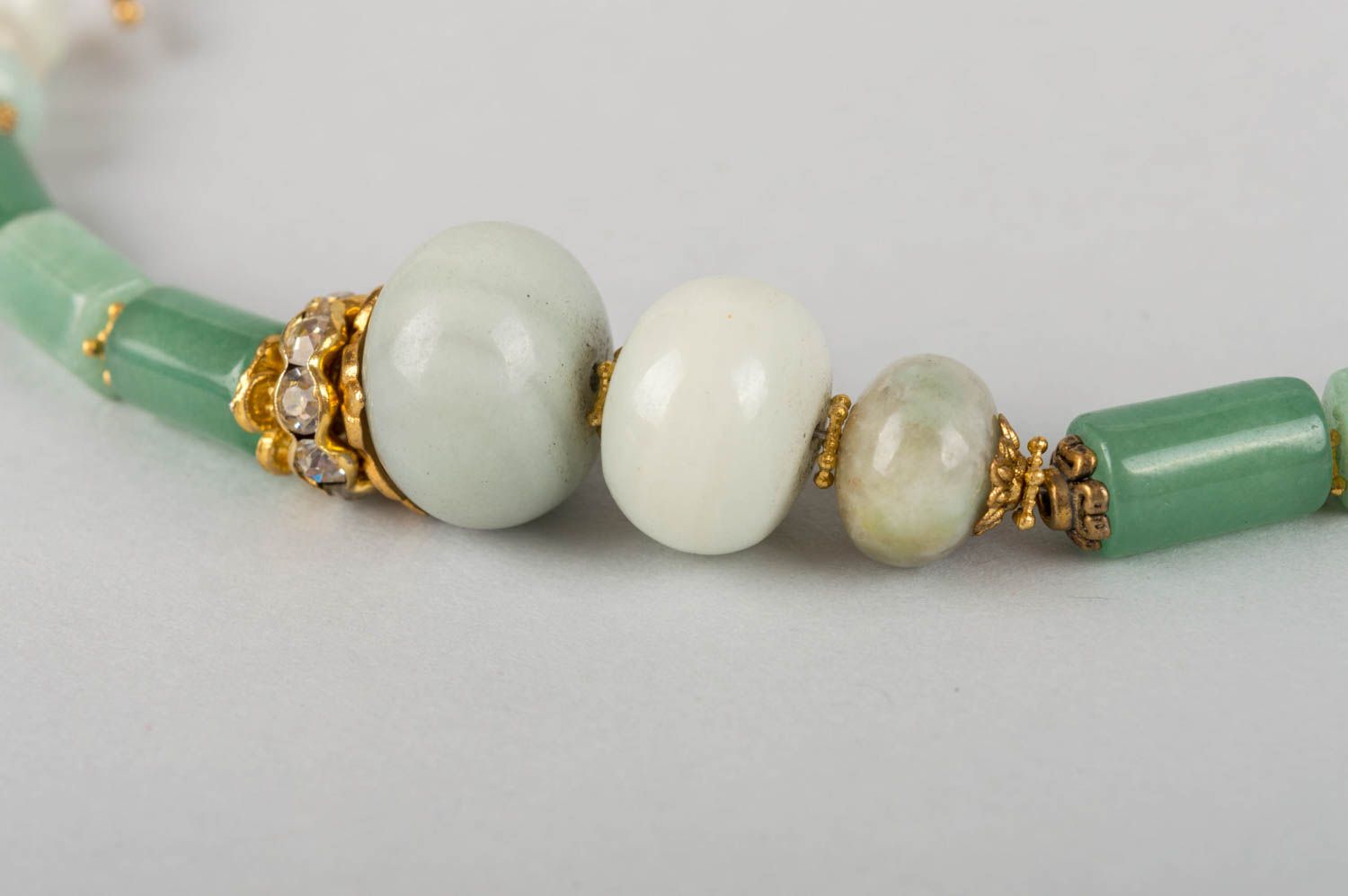 Elegant cute designer handmade bracelet made of aventurine jade and brass photo 5