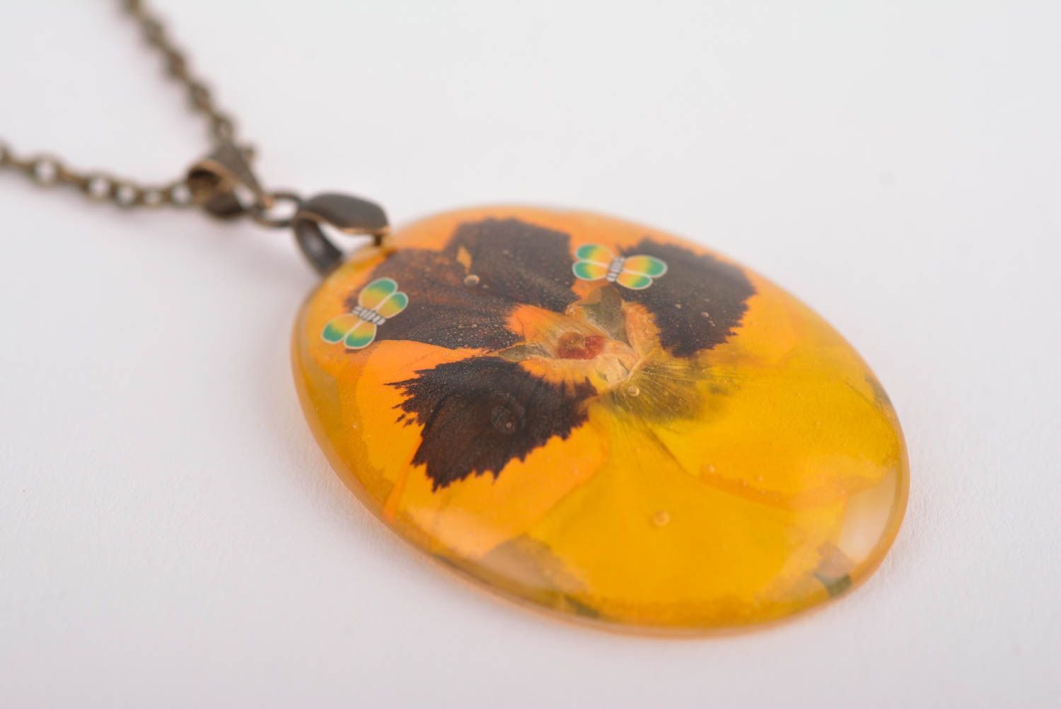 Unusual handmade epoxy pendant with real flowers trendy jewelry designs photo 4