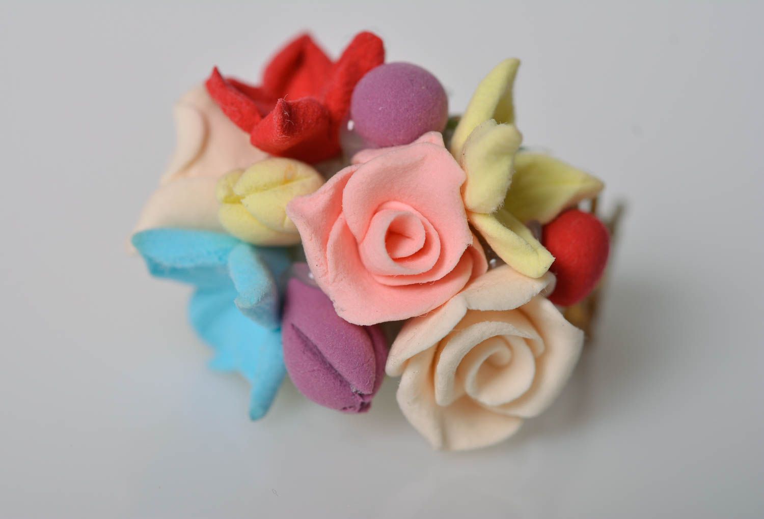 Bague avec fleurs multicolores en pâte polymère faite main originale réglable photo 1