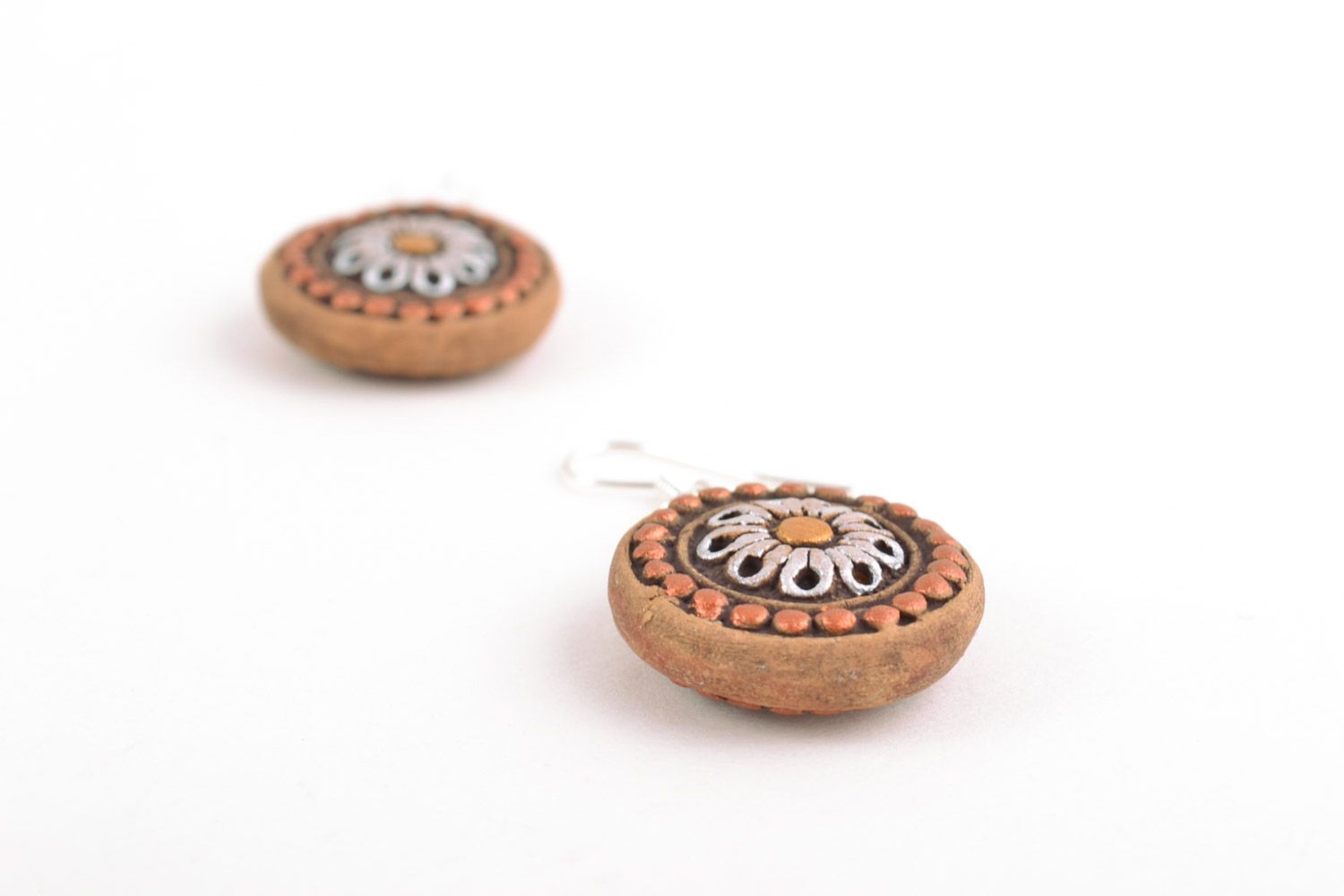 Round-shaped ethnic ceramic earrings ornamented with acrylic paints handmade photo 3