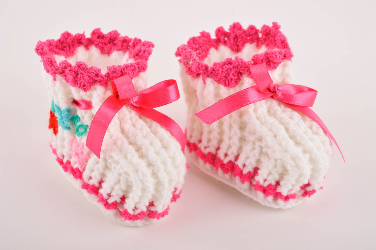 Handmade rosa Schuhe für Neugeborene schöne Babyschuhe Geschenk für Babys foto 2