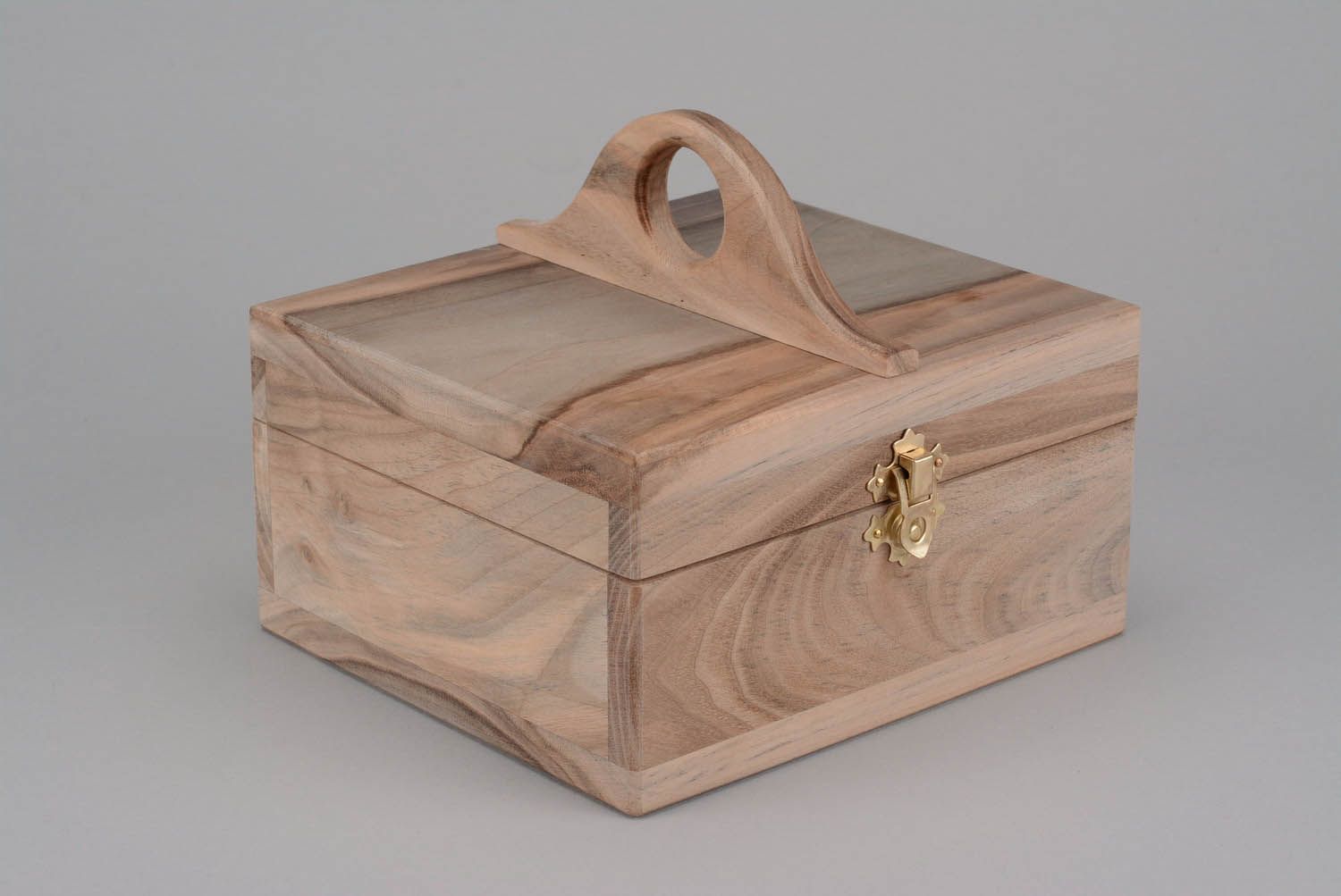 Blank-Box Made of Wood photo 1