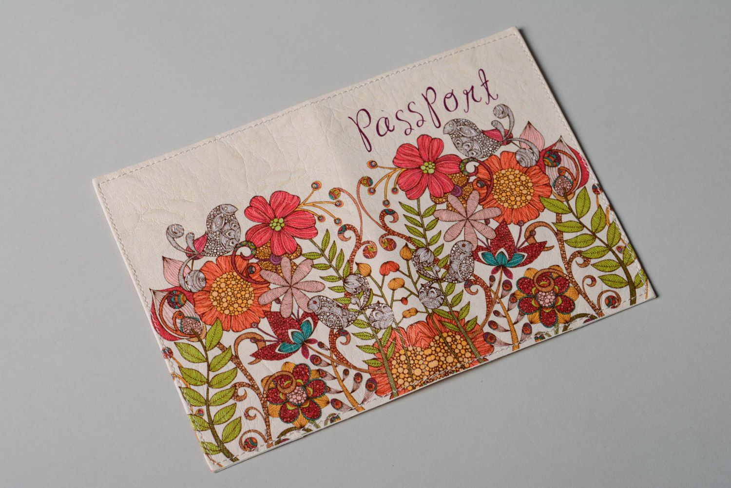 Handmade standardmäßige bunte Passhülle aus Kunstleder mit Blumenmuster für Dame foto 2
