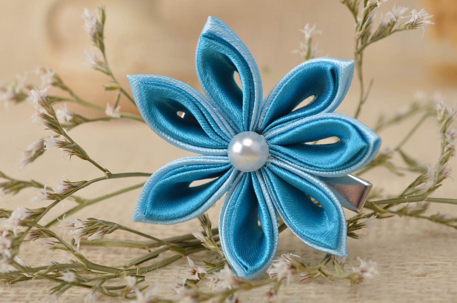 Заколка для волос украшение ручной работы заколка с цветком детская голубая фото 1