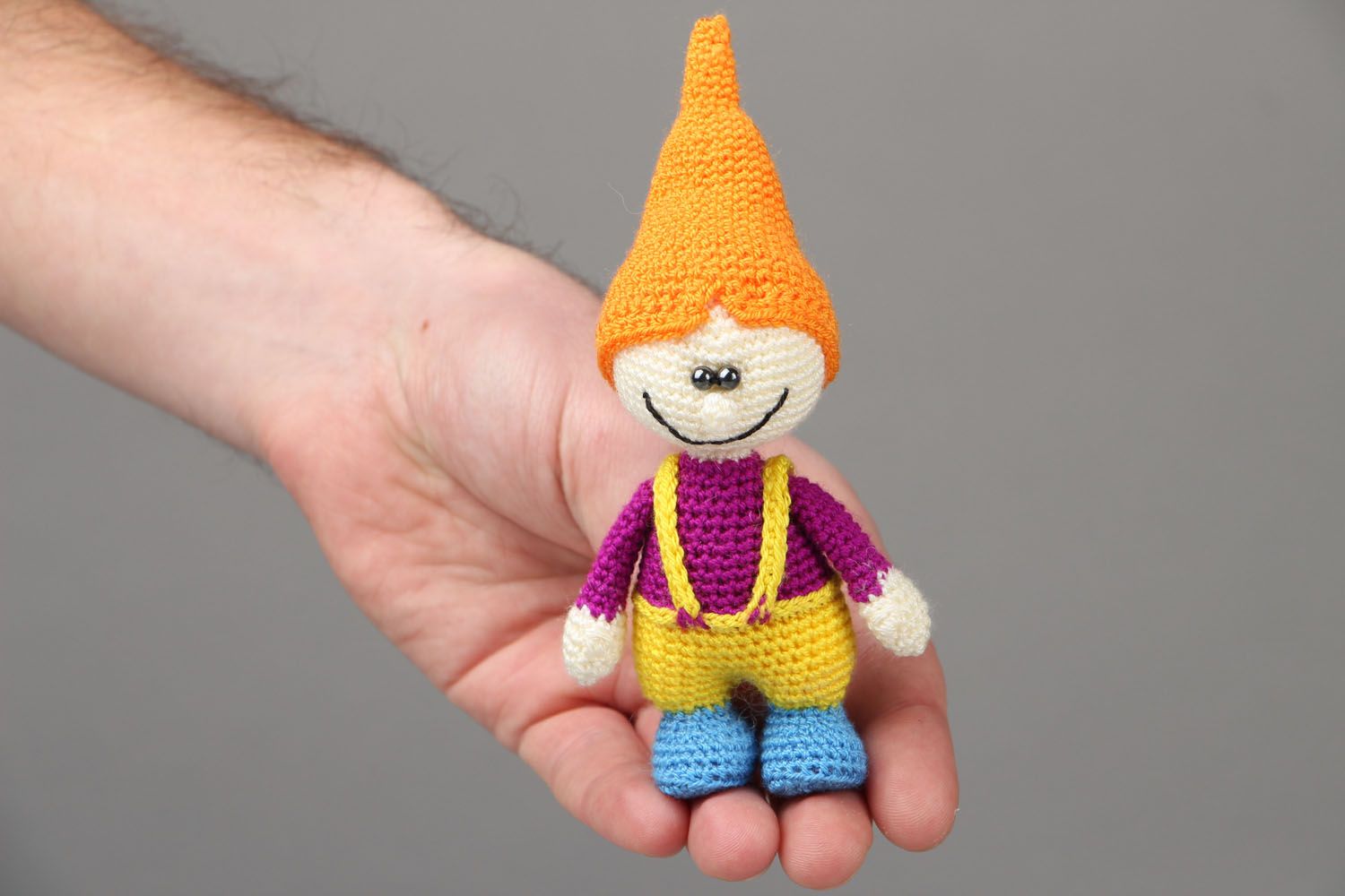 Petite poupée Gnome tricotée au crochet photo 4