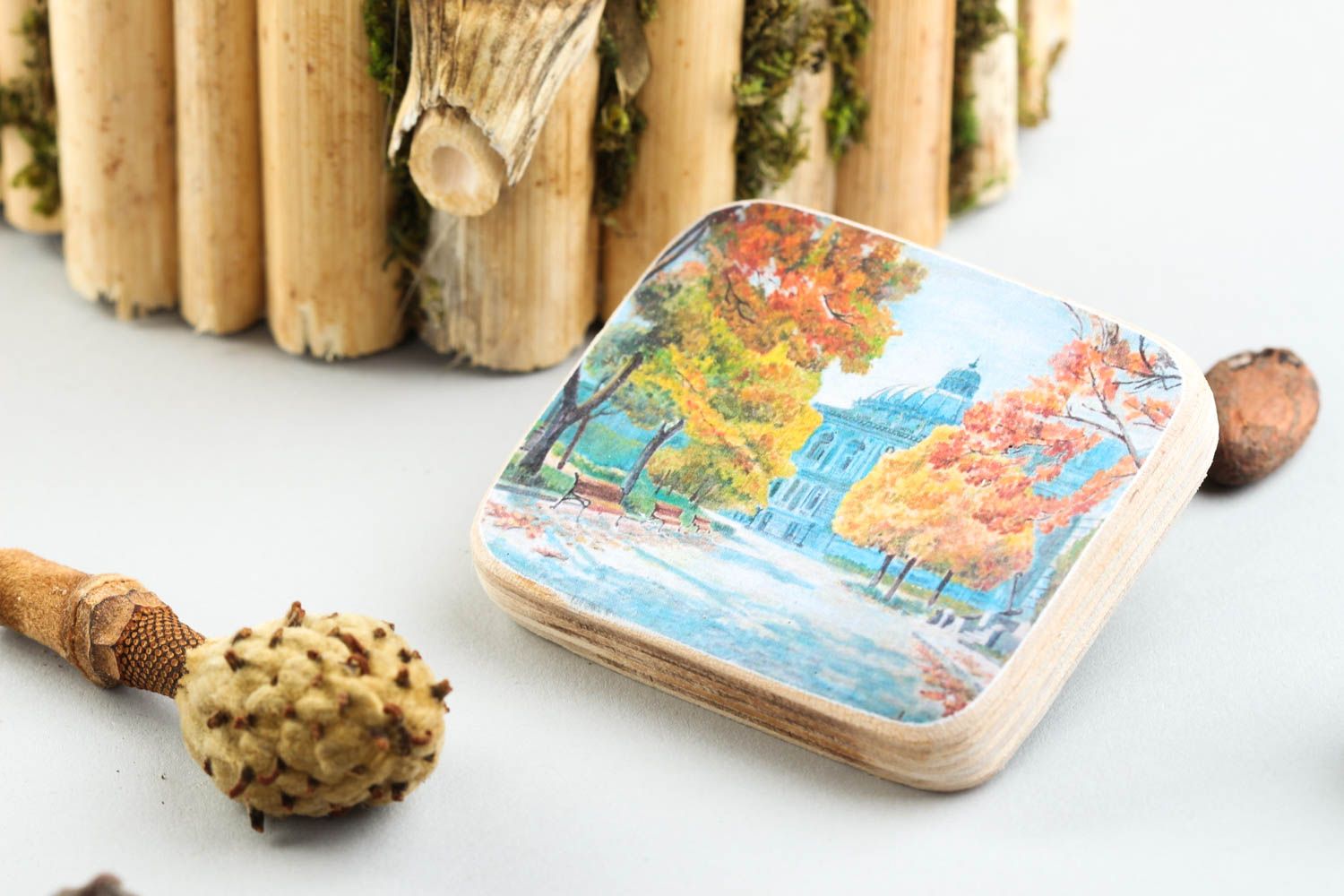 Магнит ручной работы с пейзажем красивый подарок из дерева магнит на холодильник фото 1