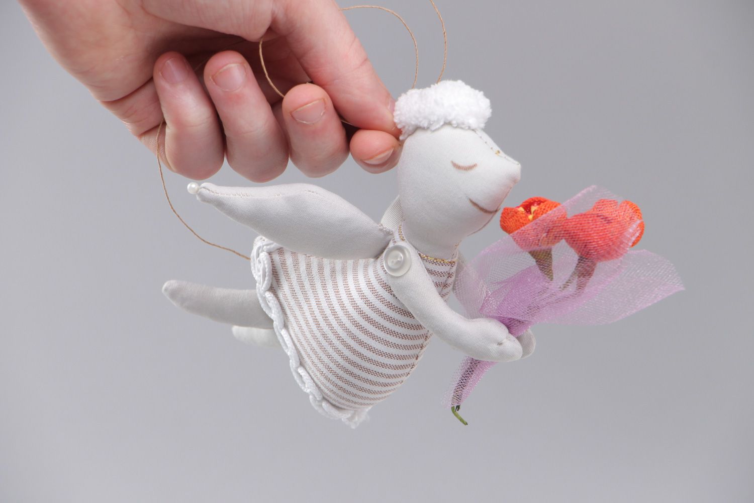 Handgemachter Interieur Anhänger Engel Spielzeug mit Aufhänger aus Flachs und Baumwolle foto 4