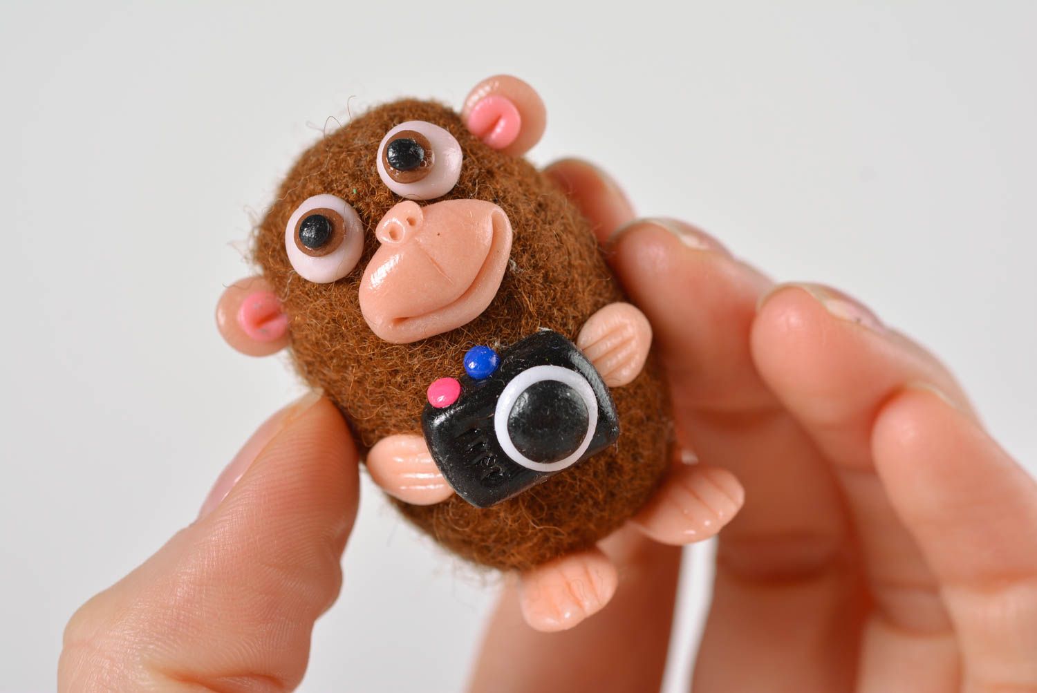 Валяная игрушка ручной работы фигурка из пластики игрушка из шерсти Мавпочка фото 5