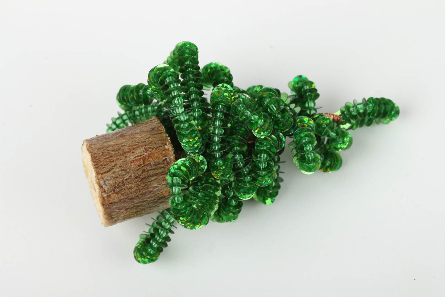 Искусственная елка ручной работы декор для дома зеленая елка из бисера фото 2