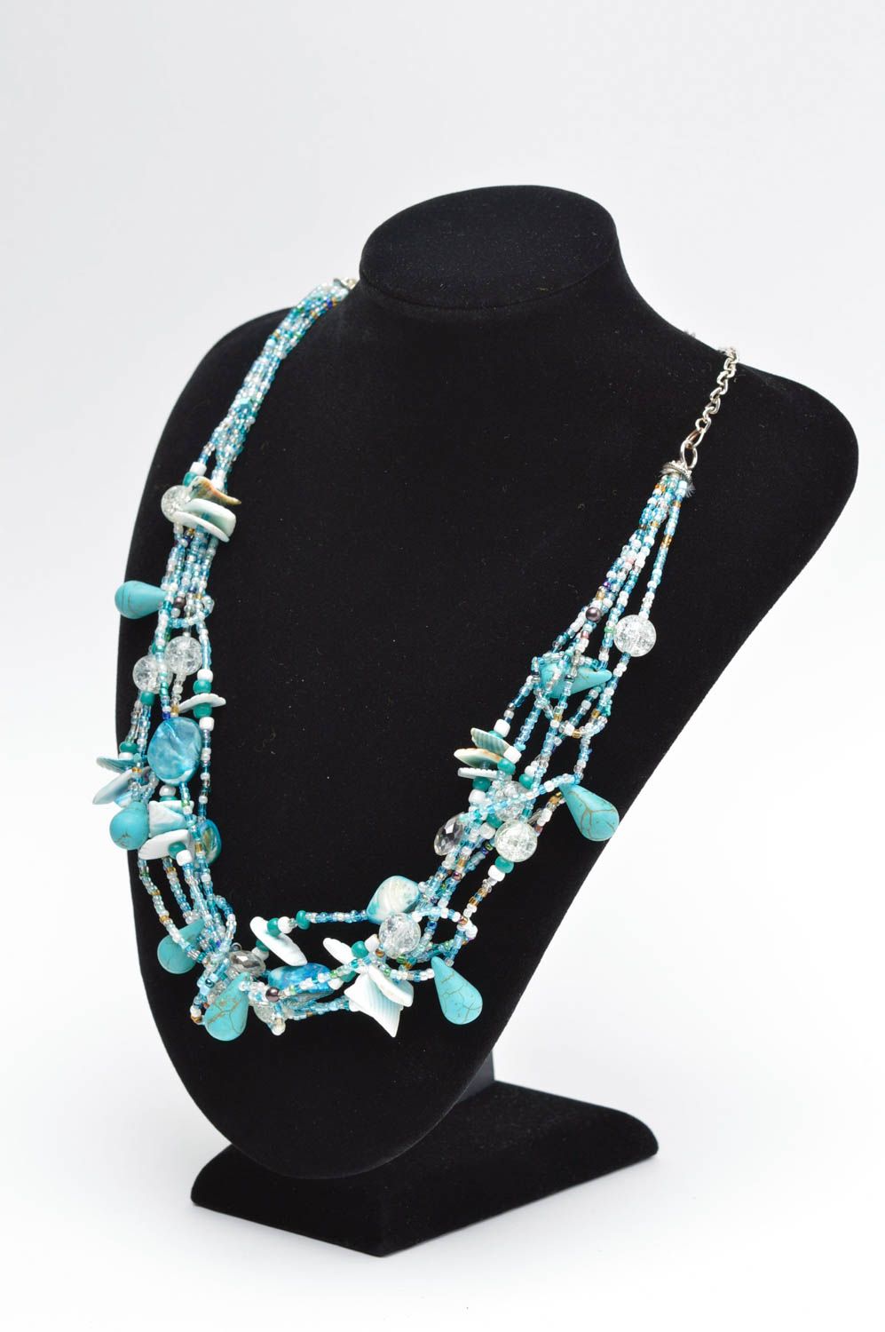 Collier perles de rocaille Bijou fait main Accessoire pour femme bleu design photo 5