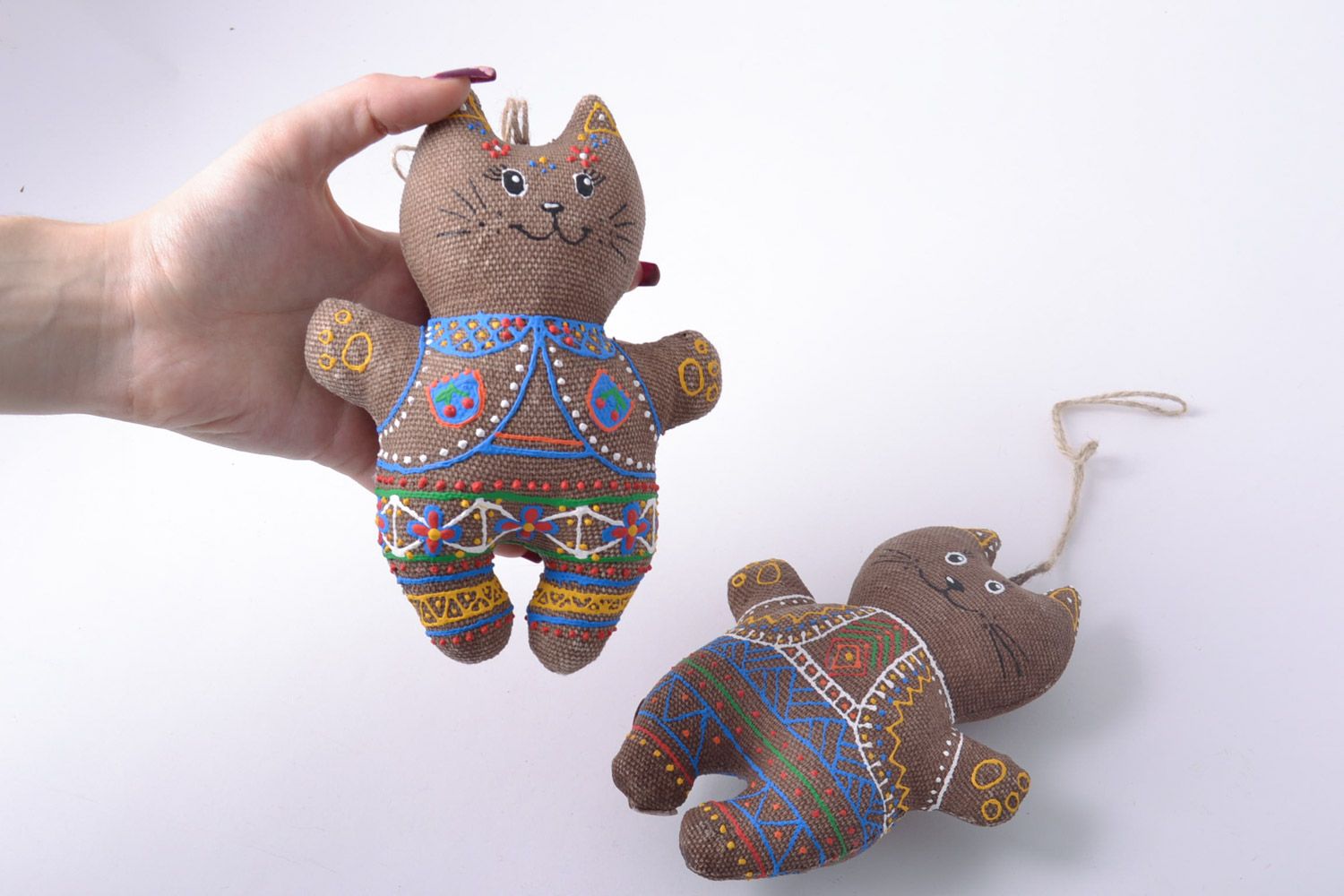 Set of 2 handmade painted hanging soft toys cats with eyelets and coffee aroma photo 5
