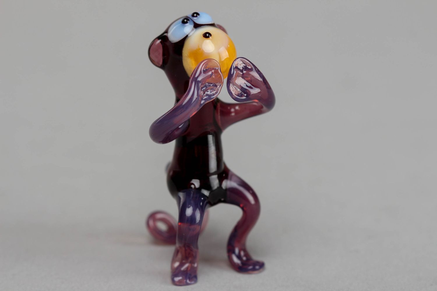 Unusual lampwork glass figurine of monkey photo 1