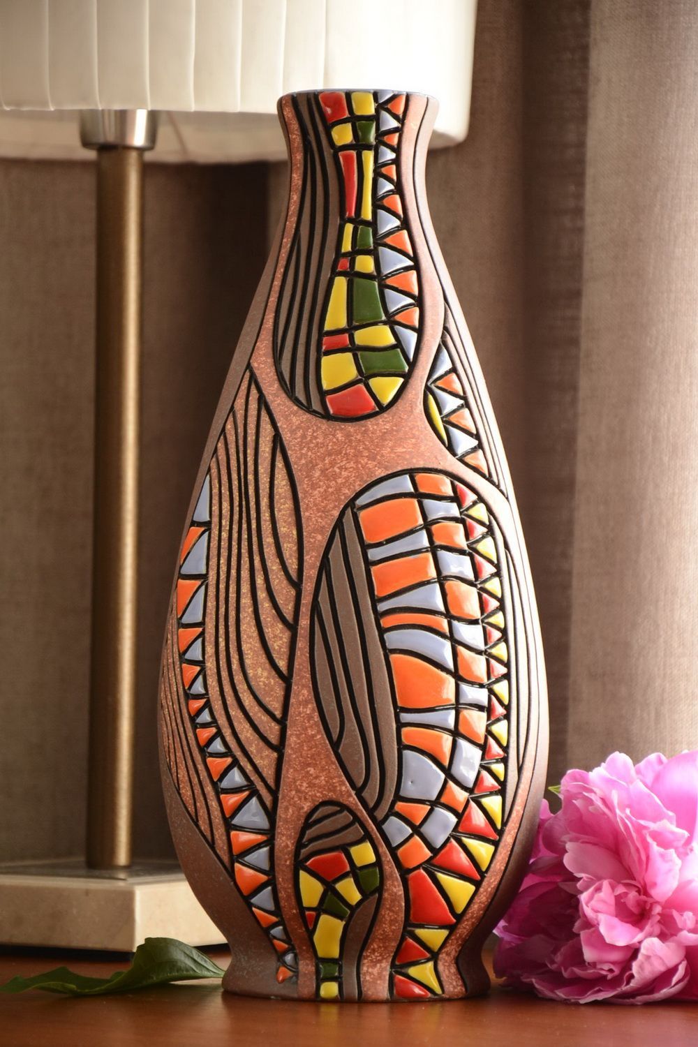 Высокая ваза из глины ручной работы объемом 1.5 л оригинальная расписная фото 1