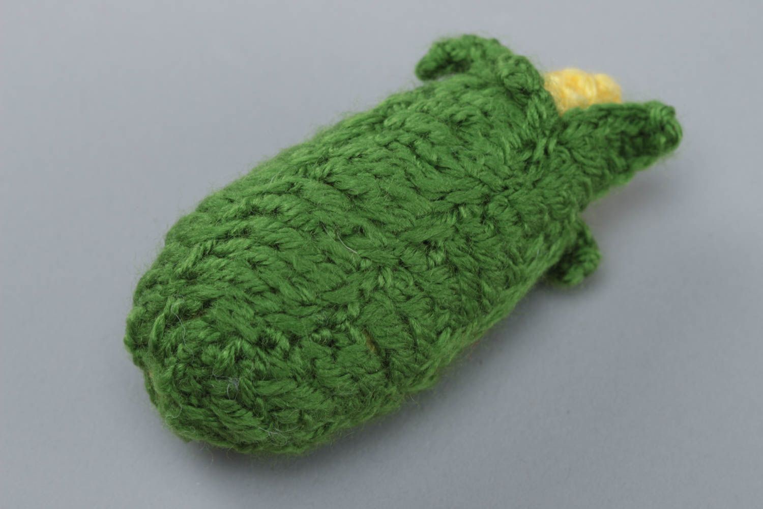 Jouet mou tricoté en acrylique au crochet fait main original petit Maïs photo 3