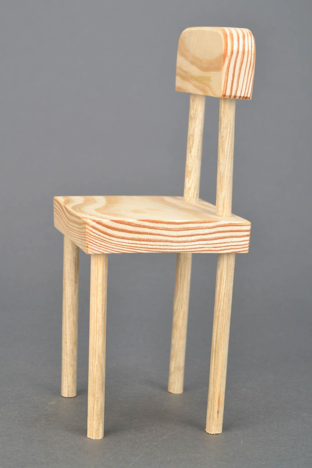 Деревянный стульчик для куклы декоративный фото 4