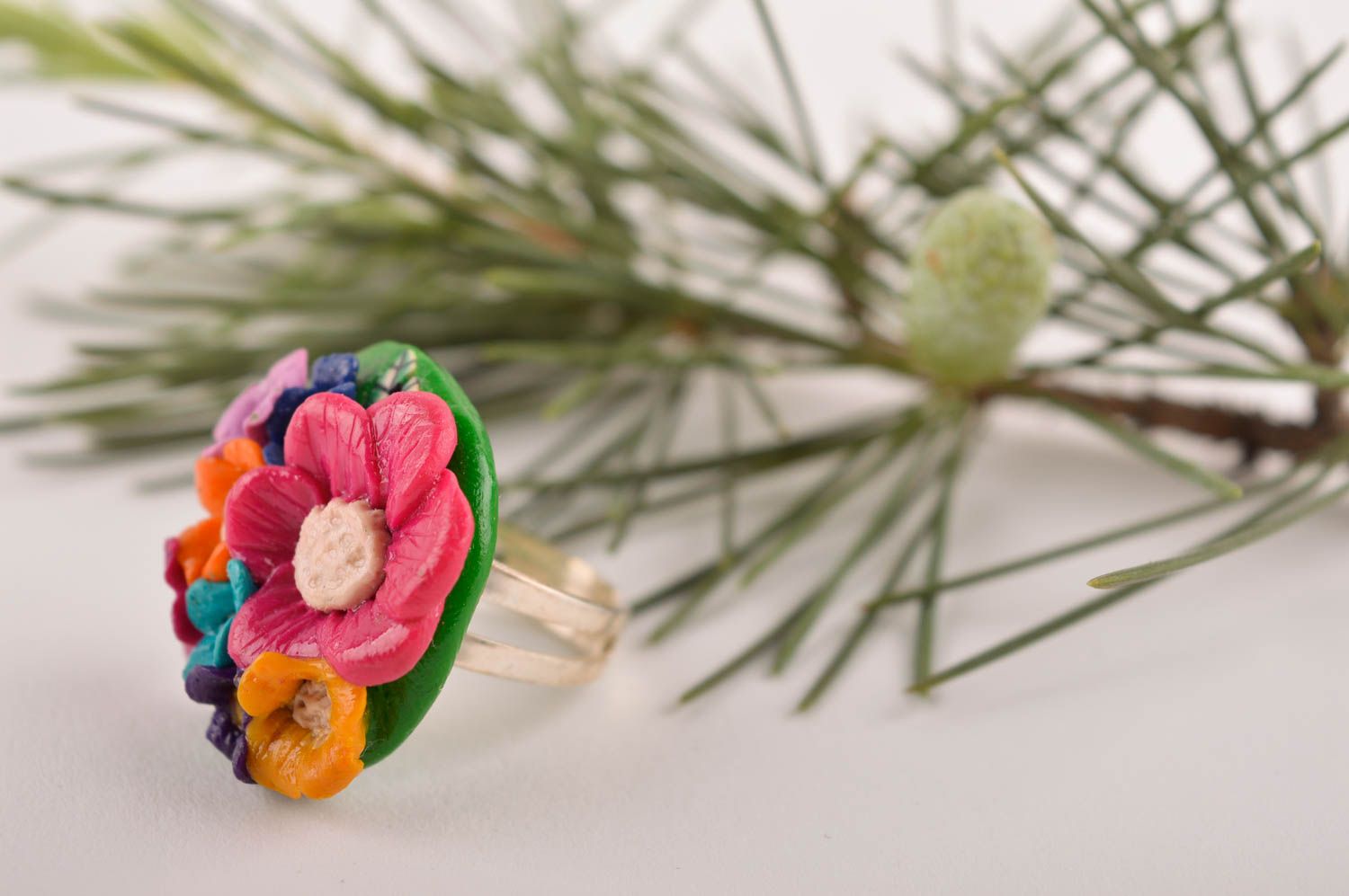 Bague fantaisie faite main Bijou pate polymere floral Accessoire pour femme photo 1