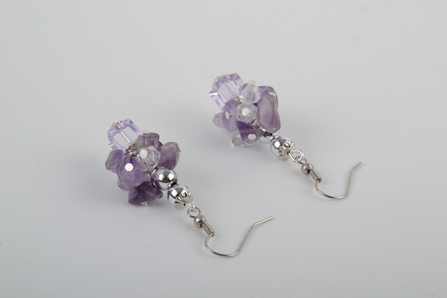 Tender handmade dangle quartz earrings of light violet color with beads photo 4