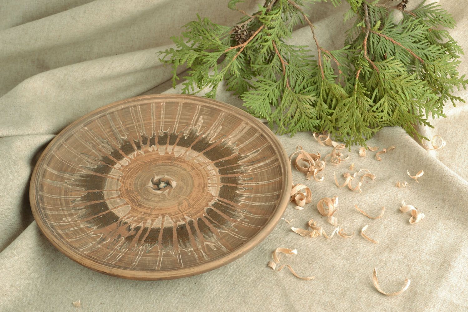 Керамическая декоративная тарелка фото 5