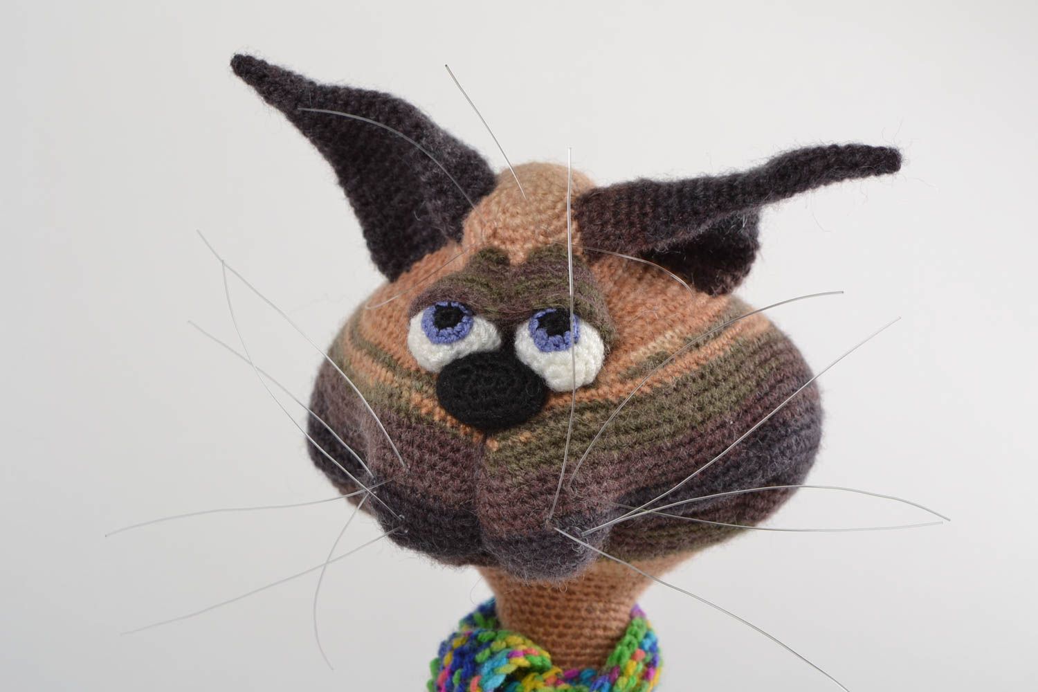Handmade crocheted soft toy cat made of acrylic yarns for home decor and games photo 3