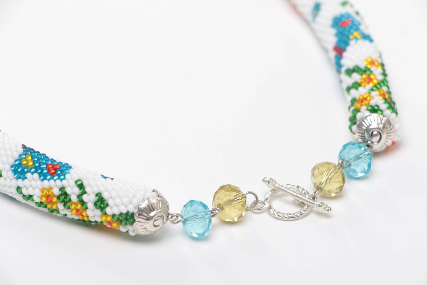Collier spirale en perles de rocaille tchèques fait main blanc à motif floral photo 4