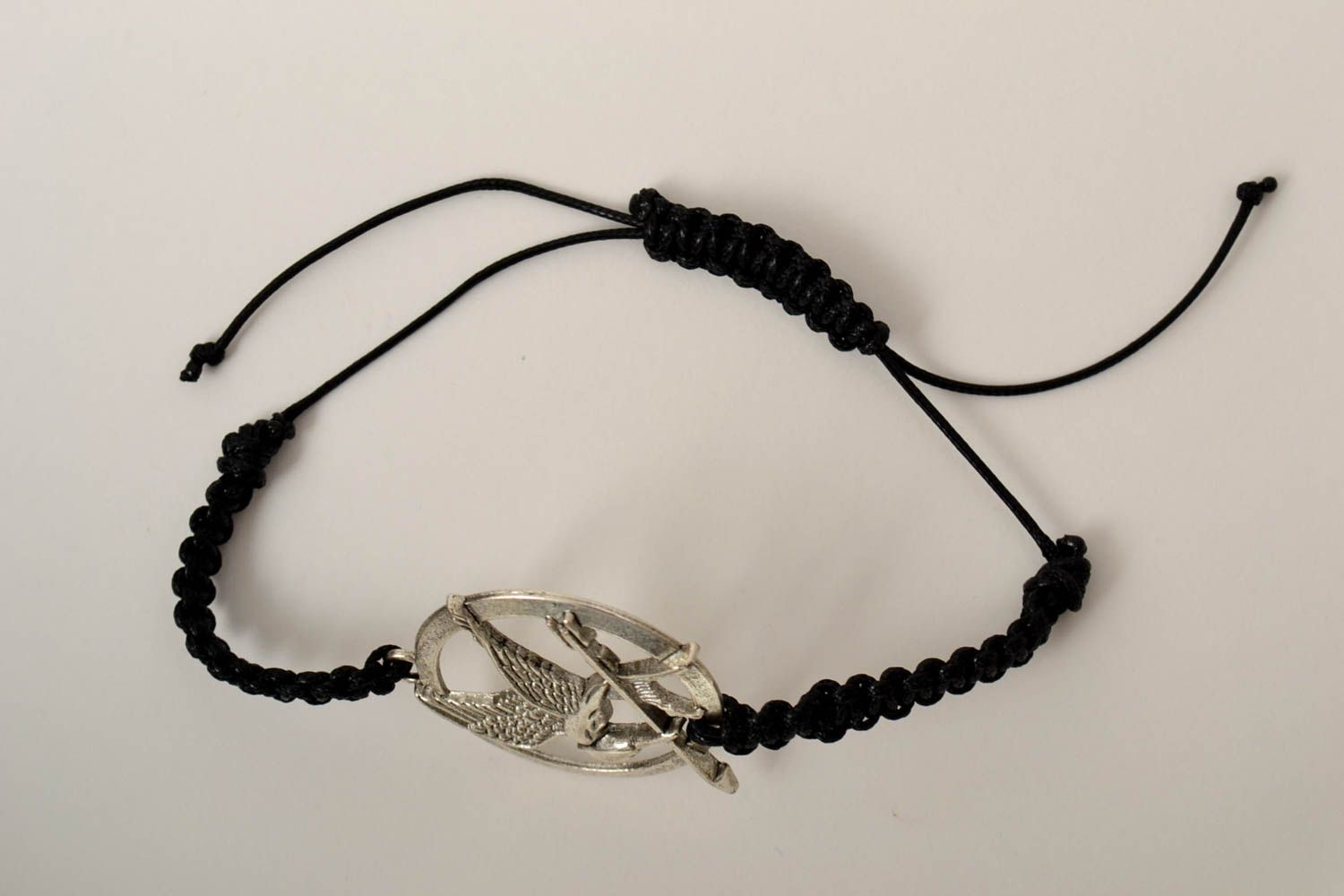 Bracelet textile noir Bijou fait main élément métallique Accessoire femme photo 2