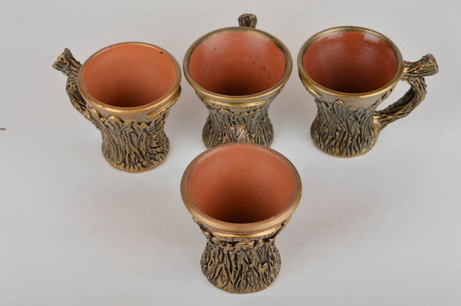Set of 4 four clay glazed 3 oz coffee cups colored with gold color with wooden pattern and handle photo 2