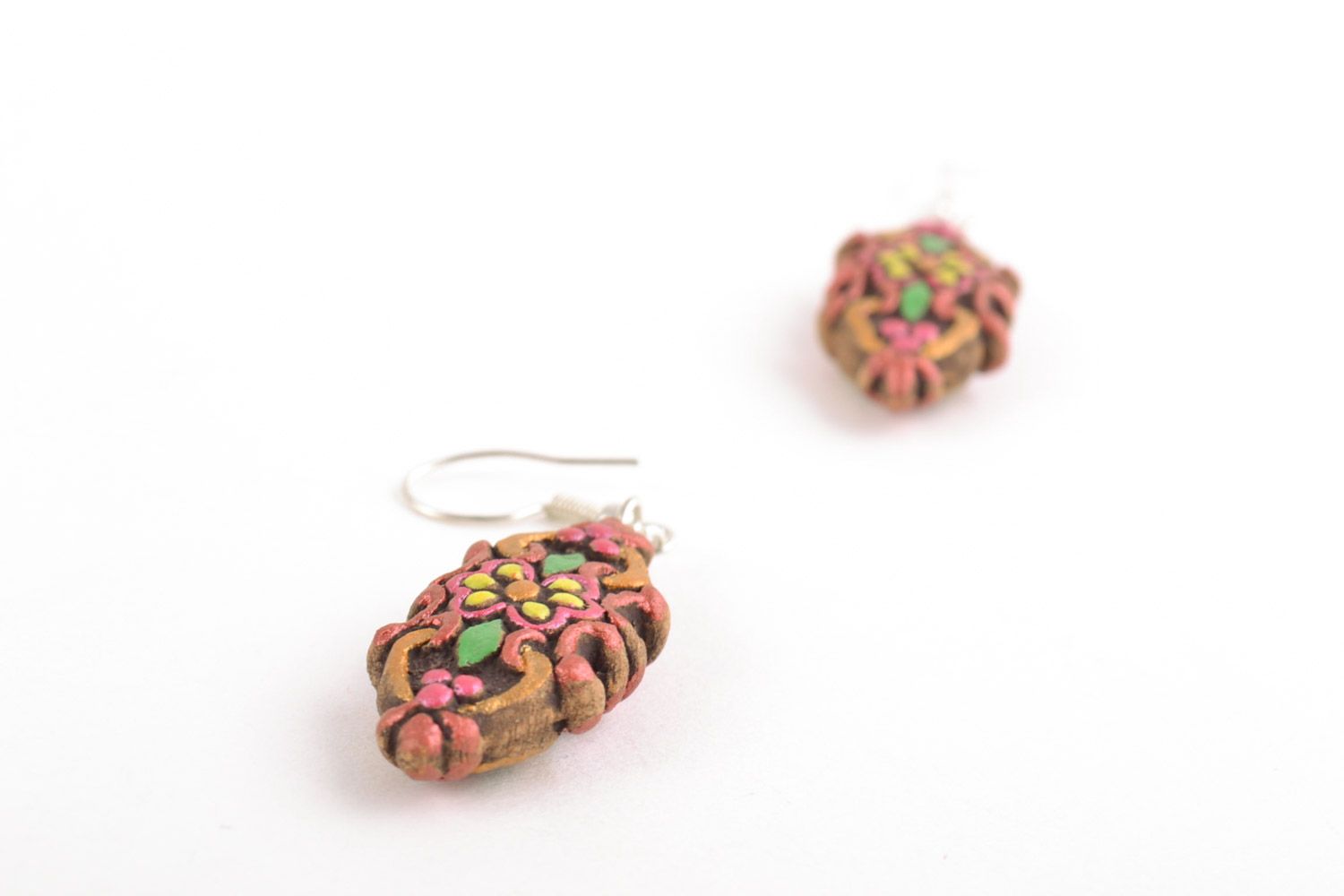 Handmade ceramic dangling earrings of unusual shape painted with acrylics photo 3