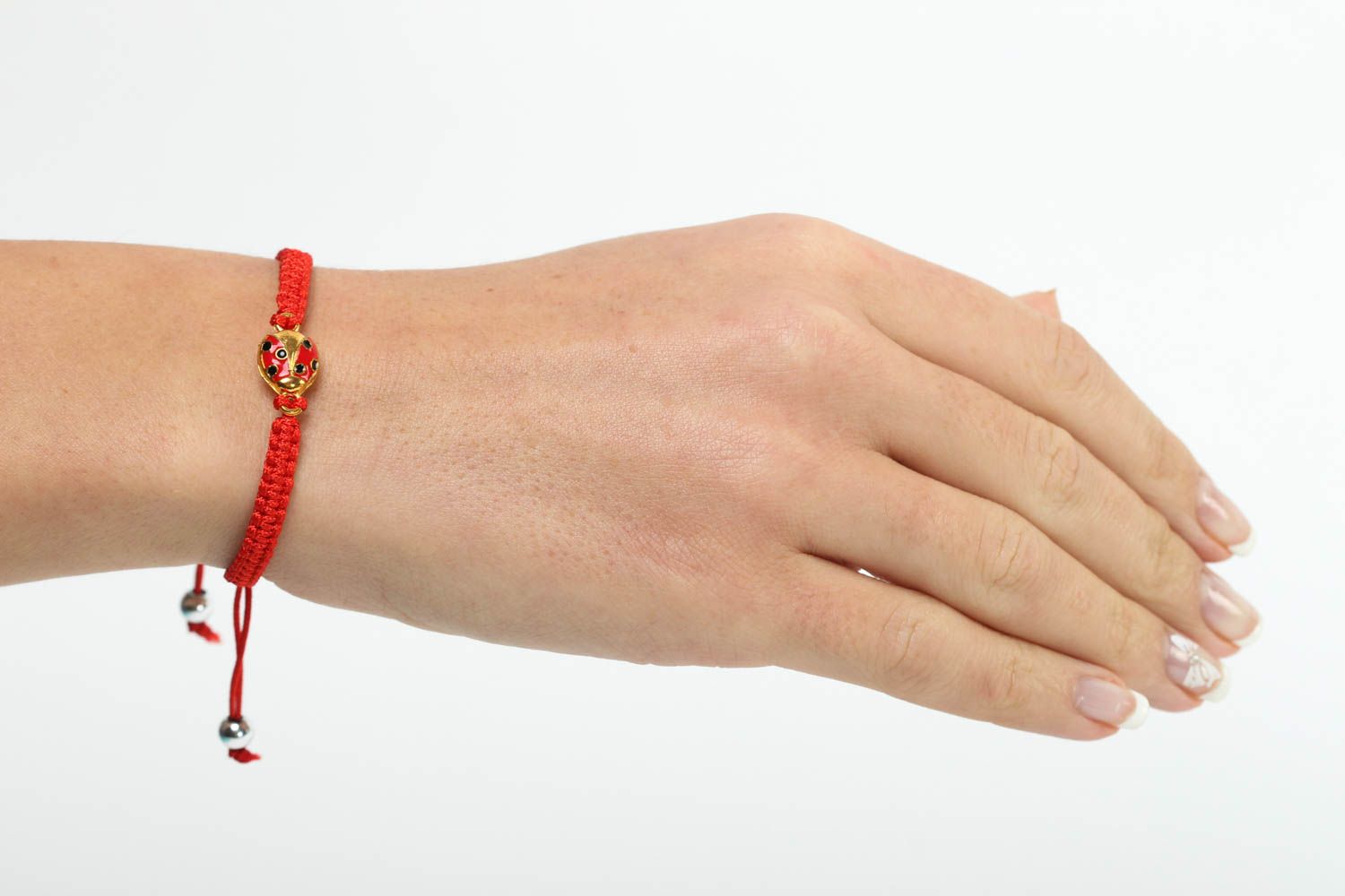 Bracelet en fils Bijou fait main tressé rouge design fin Accessoire femme photo 5