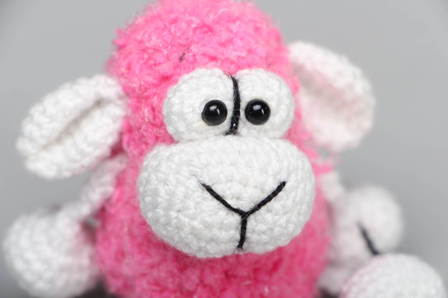 Crochet toy with eyelet photo 2