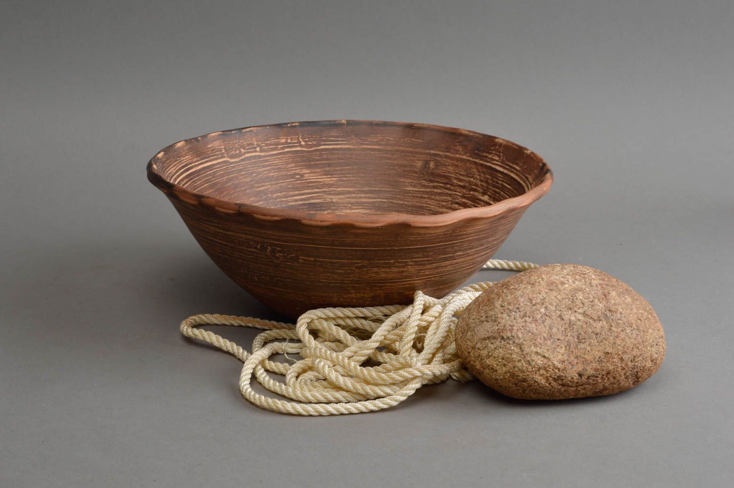Bol en argile fait main design original saladier brun vaisselle poterie  photo 1