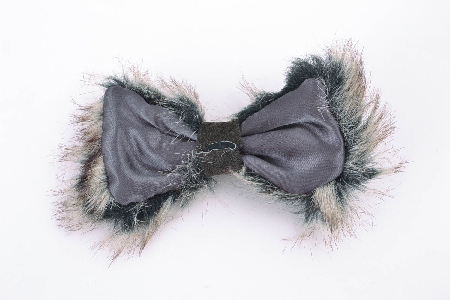Bow tie sewn of synthetic fur photo 4
