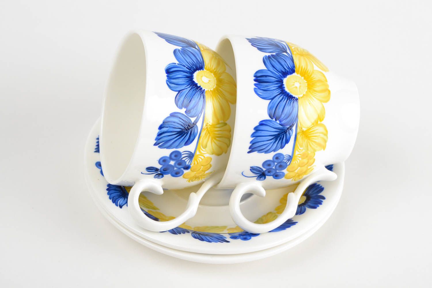 Set of 2 two 6 oz porcelain coffee cups with blue and yellow flowers design photo 4