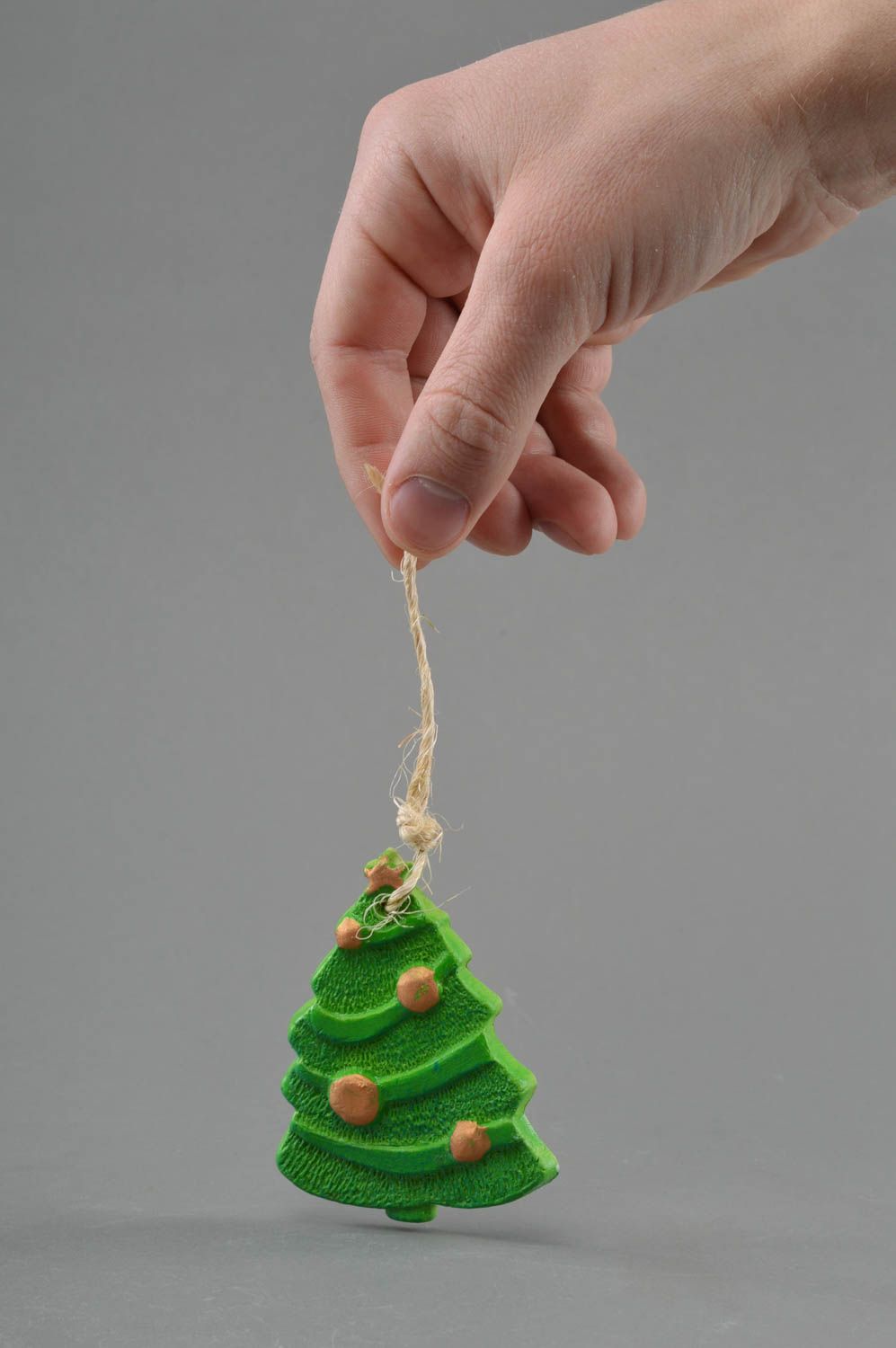 Suspension décorative en porcelaine peinte d'acrylique faite main Sapin de Noël photo 4