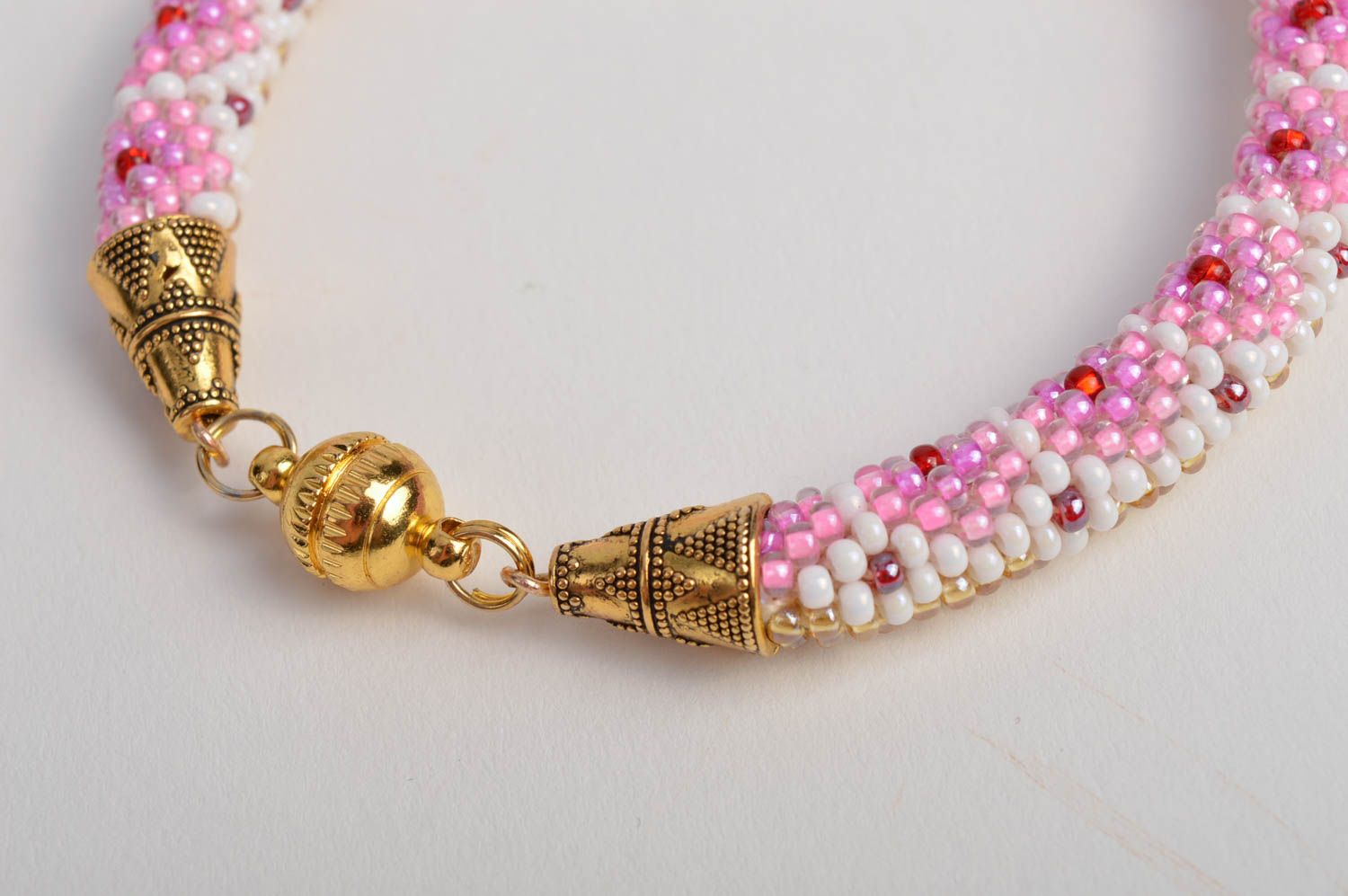 Bracelet spirale fait main Bijou fantaisie Cadeau femme rose perles de rocaille photo 4