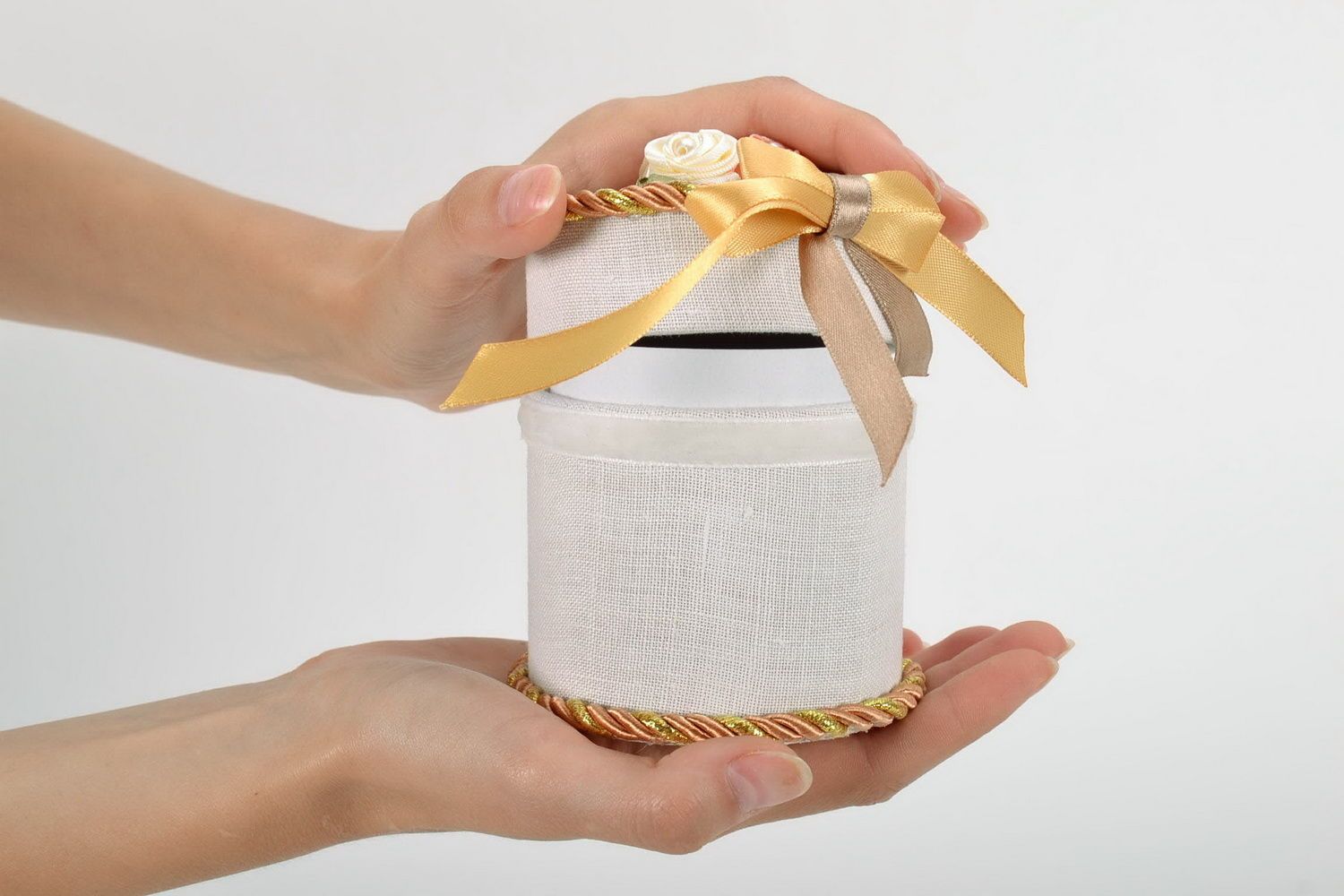 Cofanetto di cartone fatto a mano scatola rotonda per gioielli regalo per donna foto 5