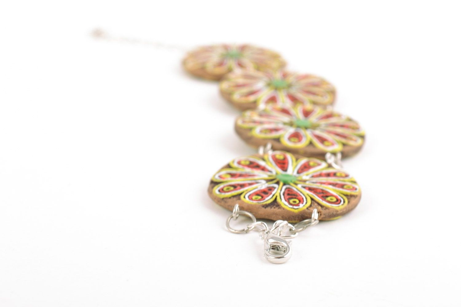 Глиняный браслет на цепочке цветочный с росписью акриловыми красками хэнд мэйд фото 4