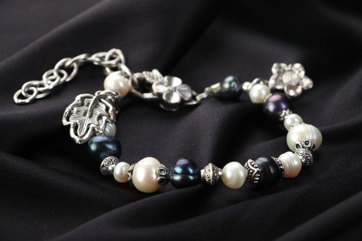 Handmade Armband mit Perlen foto 2