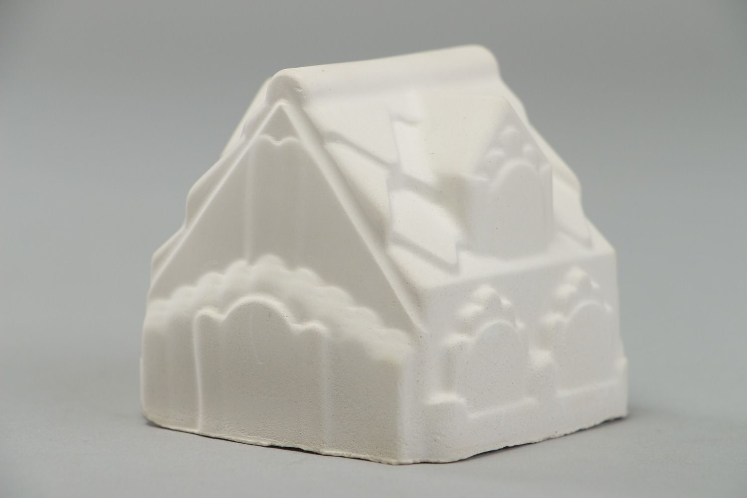 Handmade plaster blank figurine of house for painting photo 3