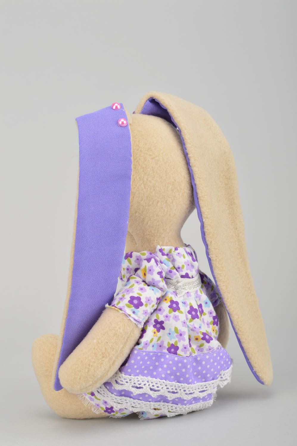 Jouet en tissu polaire et coton Lapine en robe fait main décoratif original photo 4