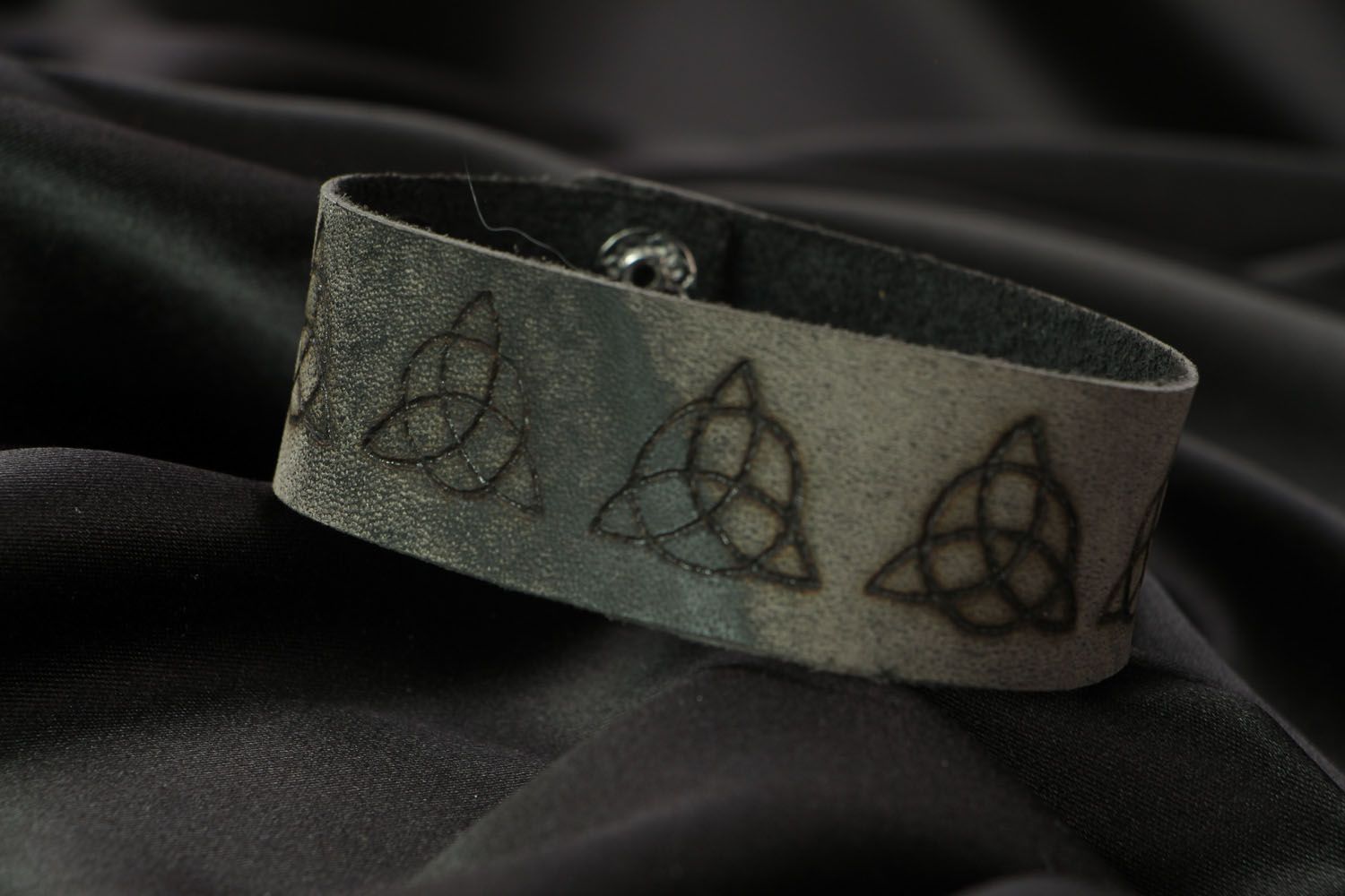 Leather bracelet Triglav photo 1