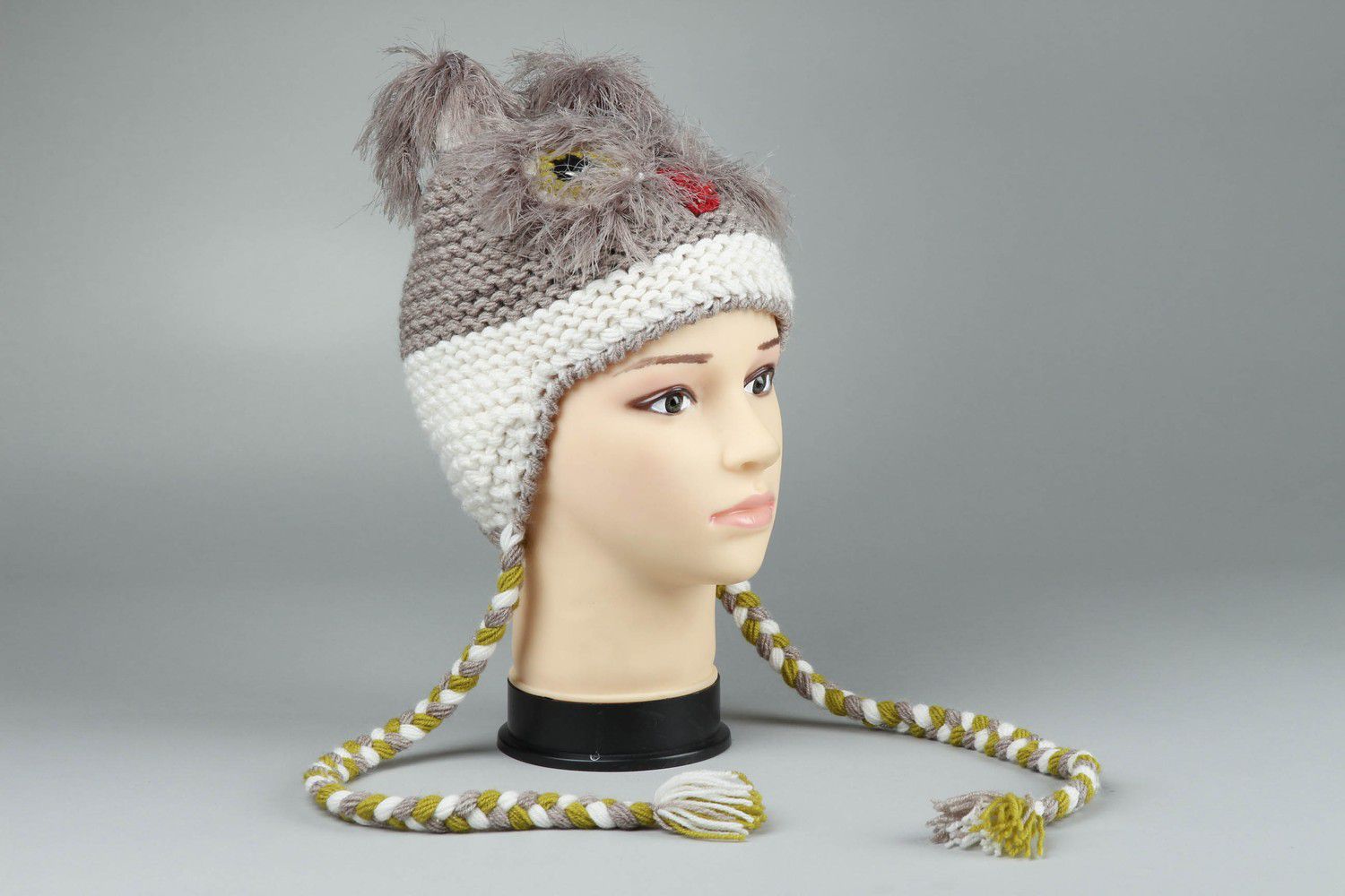 Children's knitted hat photo 1