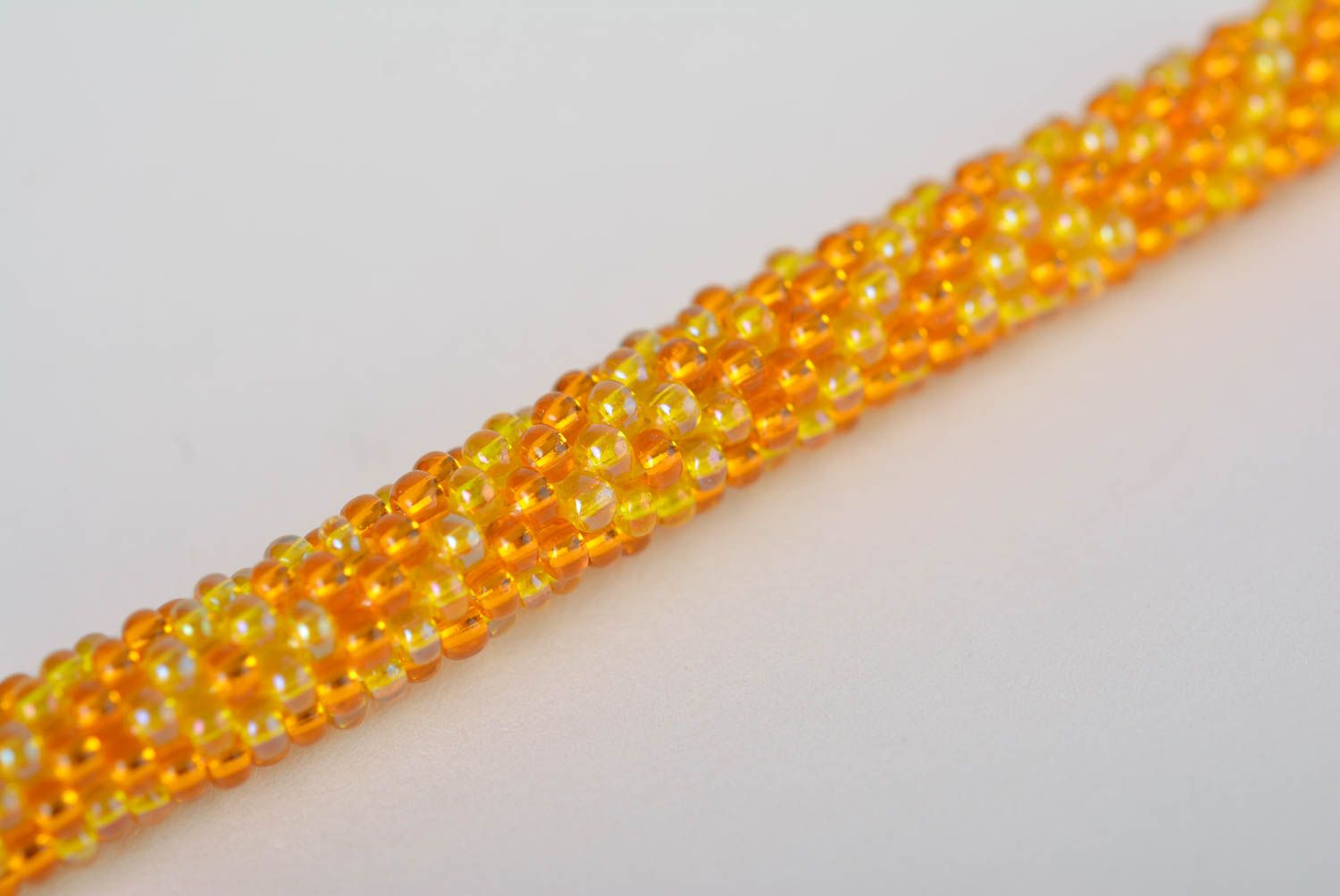 Bracelet jaune Bijou fait main perles de rocaille Accessoire femme mode stylé photo 2
