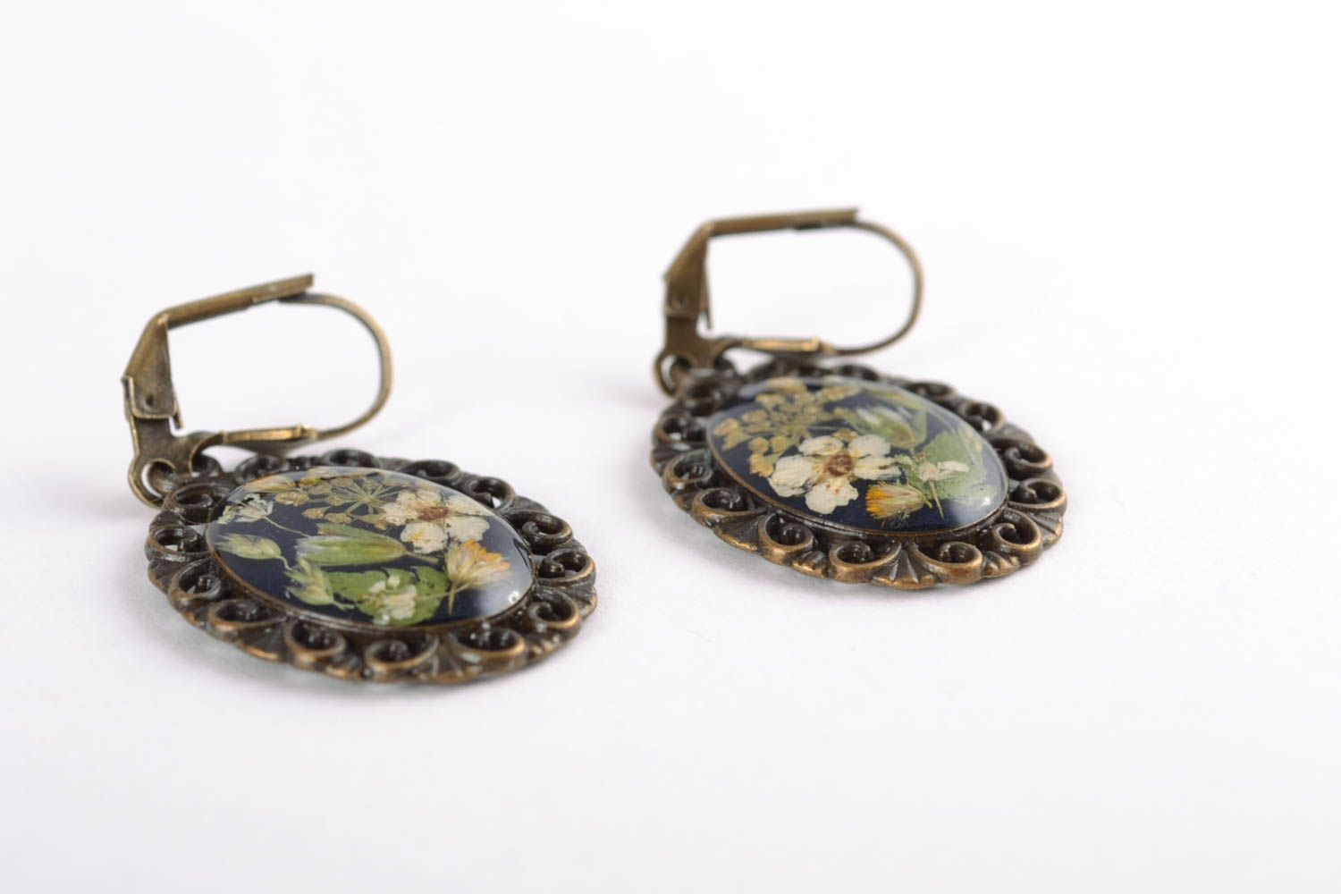Vintage earrings with natural flowers in epoxy resin photo 4