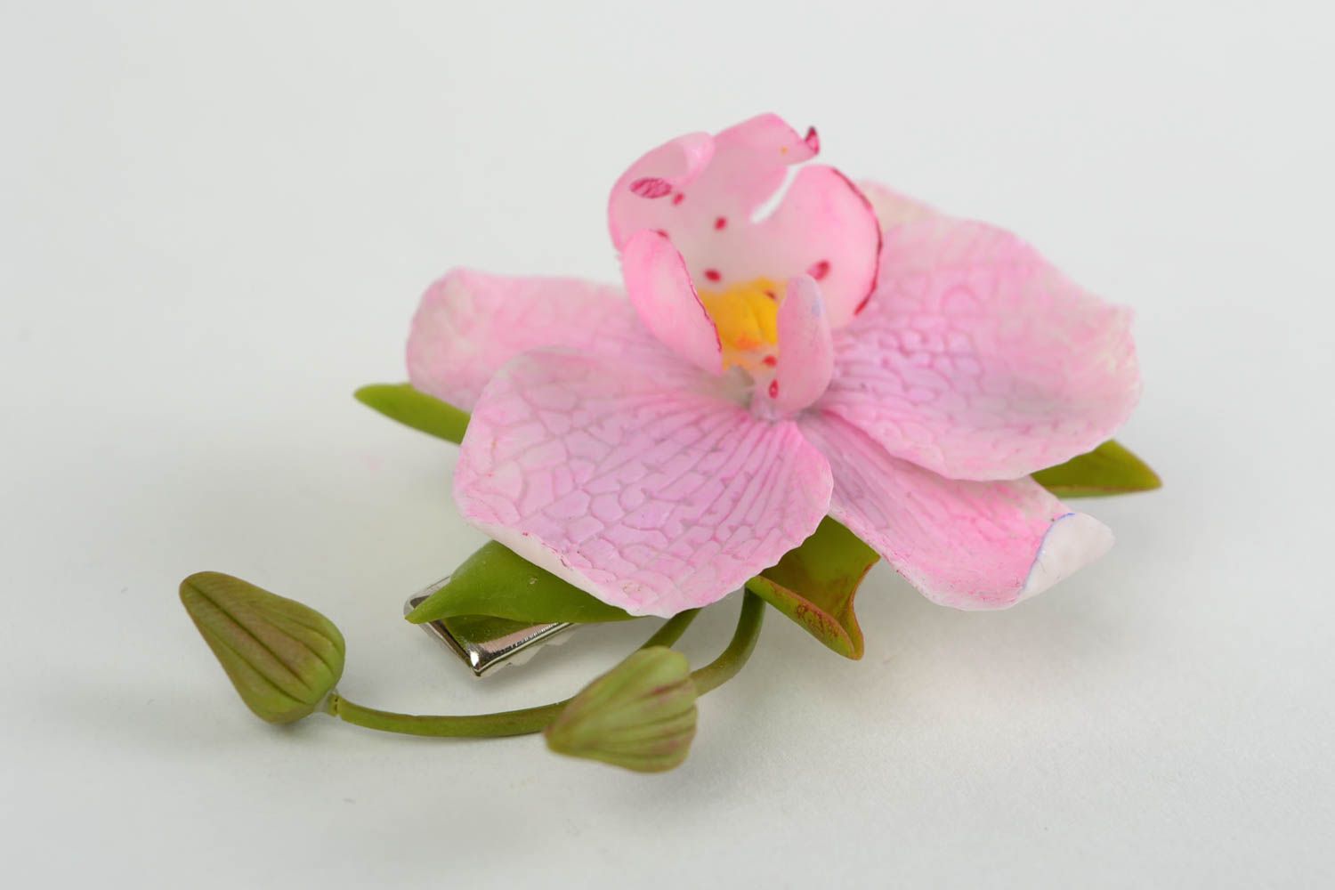 Pinza para el pelo de porcelana fría artesanal con forma de orquídea rosada foto 3